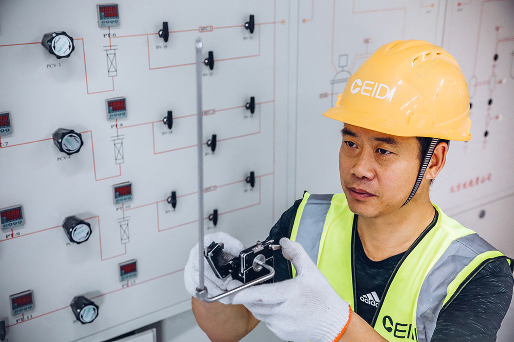 實驗室電氣工程：KYN28高壓柜的結(jié)構(gòu)及操作規(guī)范